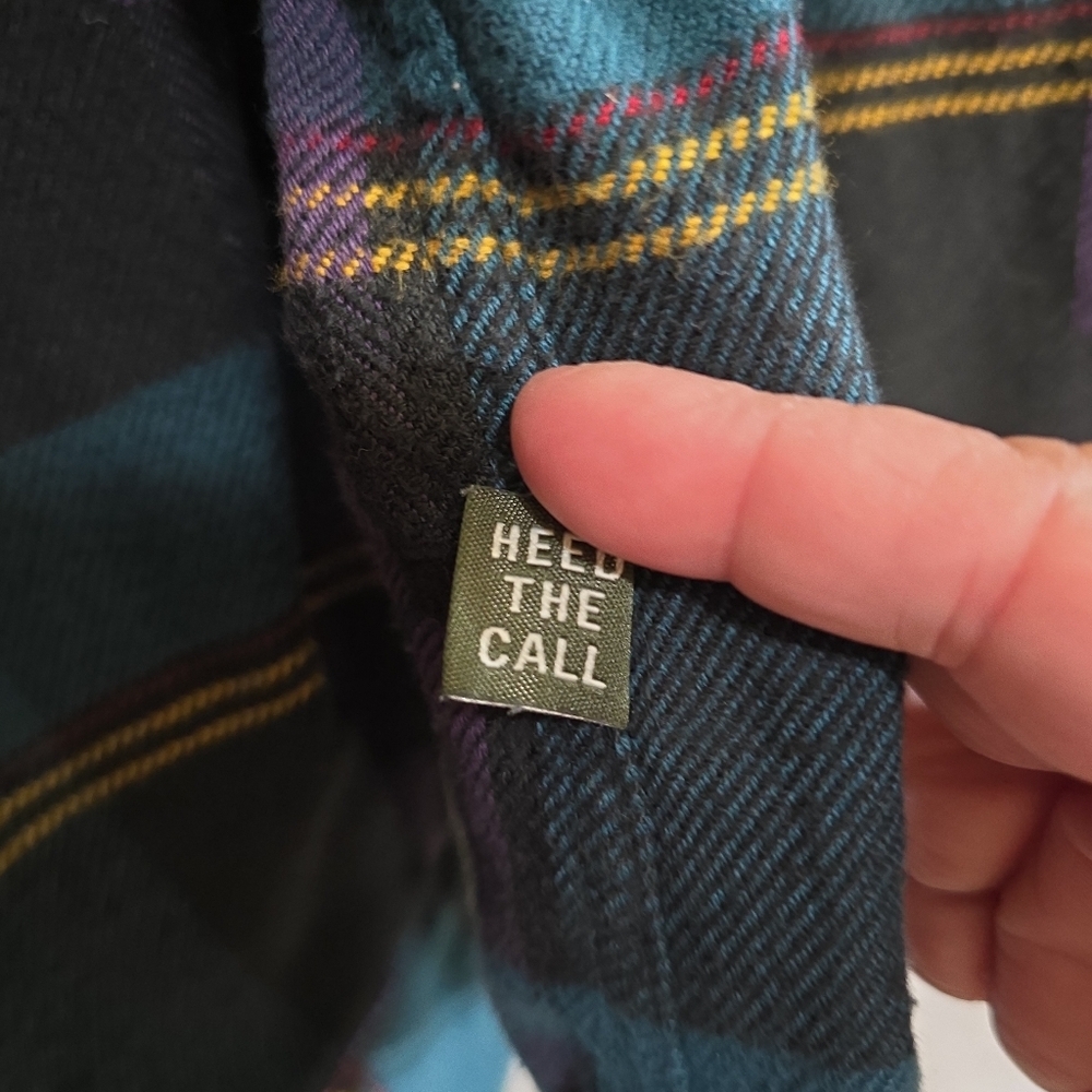 Howler Brothers Harker's Long Sleeve Plaid Flannel Medium Blue Purlpe Black - Picture 11 of 11